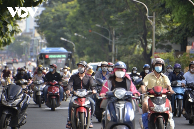 TP.HCM phạt trên 100 tỷ đồng các trường hợp vi phạm quy định phòng, chống dịch - Ảnh 1.