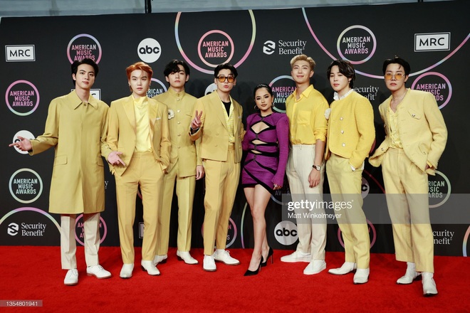 Đ&acirc;y l&agrave; sao nữ đầu ti&ecirc;n c&ocirc;ng khai th&acirc;n mật với Jungkook (BTS) ngay tr&ecirc;n thảm đỏ, kh&ocirc;ng bị khủng bố m&agrave; c&ograve;n được ủng hộ? - Ảnh 6.