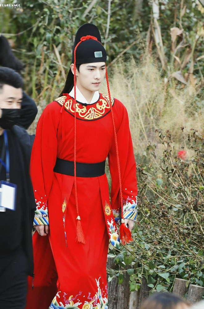 M&agrave;n cosplay Triển Chi&ecirc;u rần rần c&otilde;i mạng: Bạn trai Nhiệt Ba g&acirc;y sốc visual với nhan sắc tượng tạc đẹp tới từng milimet - Ảnh 3.