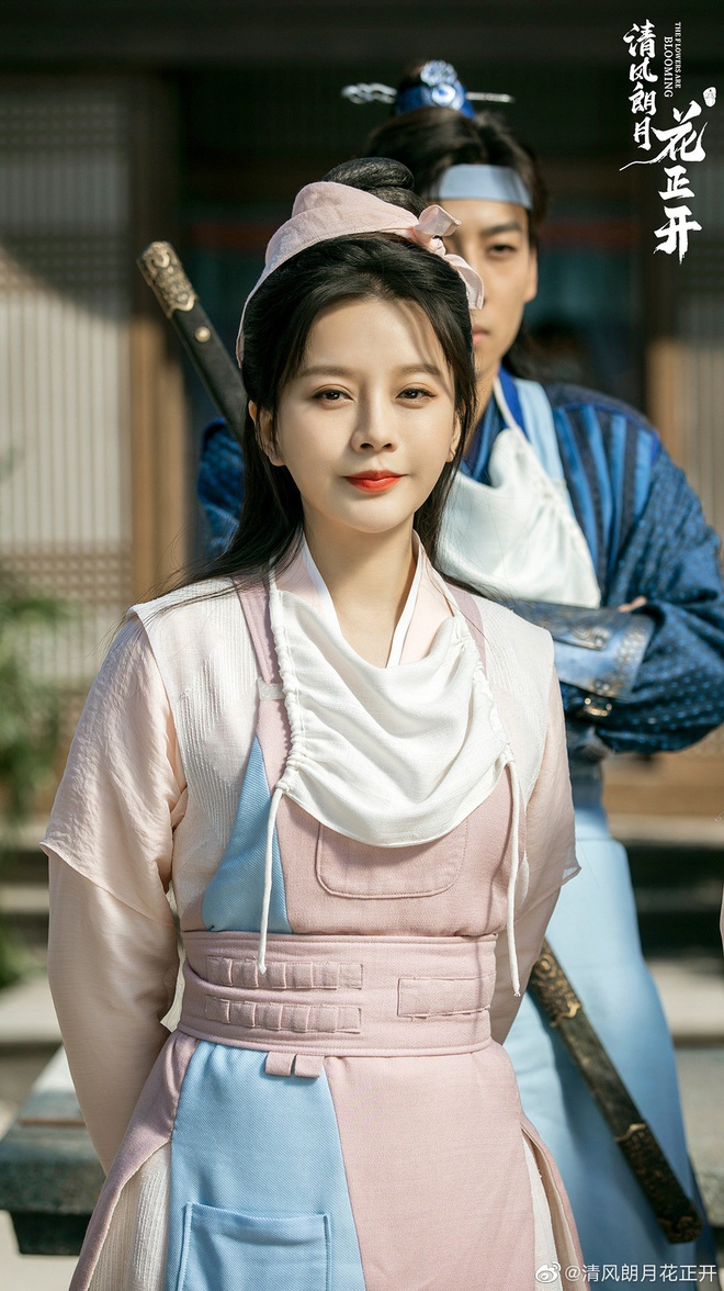 Giật m&igrave;nh với nhan sắc đ&aacute;ng sợ của chị g&aacute;i C&uacute;c Tịnh Y, make up lố đến cứng đơ gấp trăm lần c&ocirc; em ở phim mới - Ảnh 10.