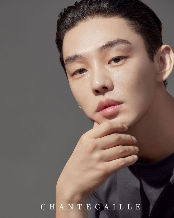 8 diễn viên Hàn diễn bằng mắt cực đỉnh: Yoo Ah In hé lộ bí quyết khiến fan &quot;té ngửa&quot;, số 4 cười cũng đủ sợ phát khiếp! - Ảnh 1.