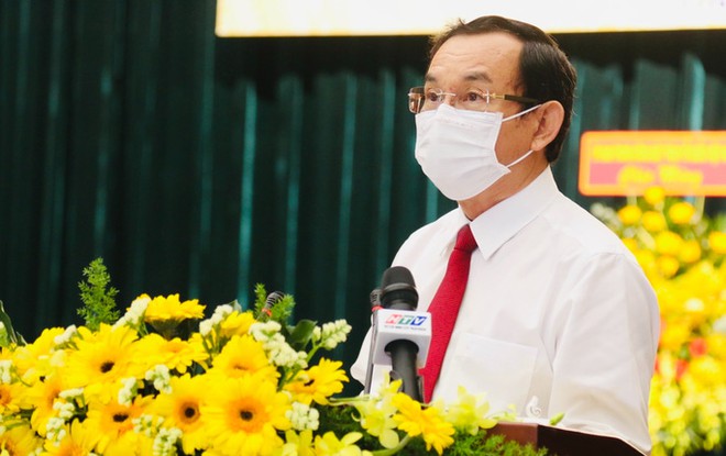 Y&ecirc;u cầu nghi&ecirc;n cứu về dự b&aacute;o TP.HCM c&oacute; thể đối diện đợt dịch mới trong 3 th&aacute;ng tới - Ảnh 1.