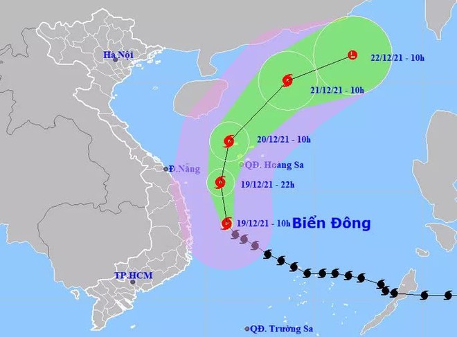 Bão số 9 giật cấp 17, áp sát các tỉnh Bình Định - Phú Yên - Ảnh 1.