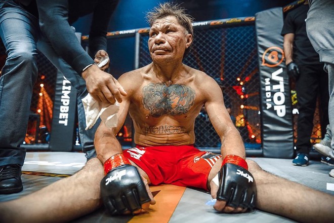 Bất chấp sức khỏe ti&ecirc;m chất cấm để c&oacute; đ&ocirc;i tay kinh dị, Popeye nước Nga nhận tr&aacute;i đắng khi so t&agrave;i c&ugrave;ng đối thủ 45 tuổi - Ảnh 5.