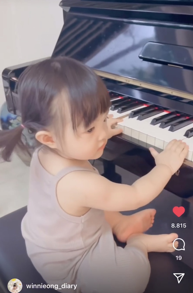 Ái nữ hơn 1 tuổi nhà sao nữ Vbiz đình đám trổ tài đánh piano điêu luyện, ngày soán ngôi mẹ đang tới gần rồi! - Ảnh 3.