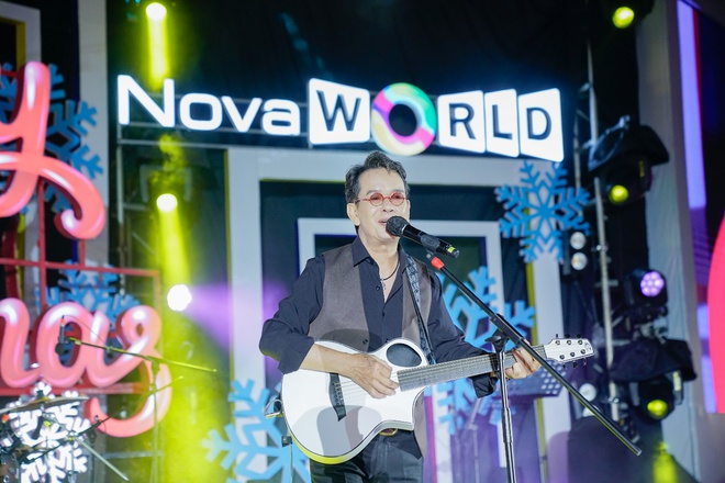 Chill hết nấc với đ&ecirc;m nhạc Xmas tại Novaland Gallery: Lệ Quy&ecirc;n đầy da diết, Trịnh Thăng B&igrave;nh lịch l&atilde;m hết phần - Ảnh 2.