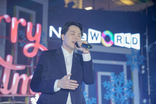 Chill hết nấc với đ&ecirc;m nhạc Xmas tại Novaland Gallery: Lệ Quy&ecirc;n đầy da diết, Trịnh Thăng B&igrave;nh lịch l&atilde;m hết phần - Ảnh 5.