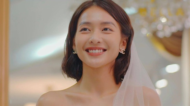 C&ocirc;ng thức tạo nữ ch&iacute;nh bị nguyền rủa ở m&agrave;n ảnh Việt: Thời trang xấu tệ, tốt nhất phải l&agrave; th&aacute;nh nữ ho&agrave;n hảo - Ảnh 4.