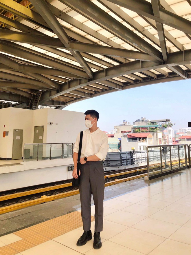 Danh t&iacute;nh ch&agrave;ng trai kho&aacute;c &aacute;o cho b&eacute; b&aacute;n h&agrave;ng rong: Cuối c&ugrave;ng th&aacute;m tử mạng đ&atilde; t&igrave;m thấy! - Ảnh 3.