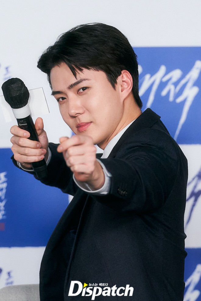 Cả d&agrave;n sao khủng đổ bộ sự kiện: Han Hyo Joo lồ lộ dấu vết l&atilde;o h&oacute;a, Sehun - Kang Ha Neul biến họp b&aacute;o th&agrave;nh s&agrave;n đấu visual hay g&igrave; - Ảnh 4.