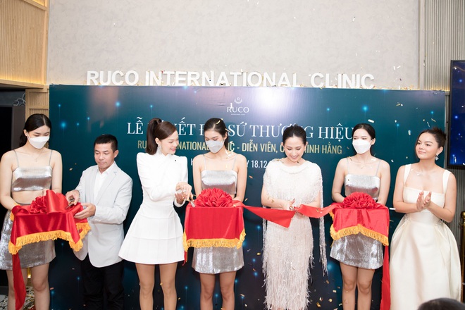 Minh Hằng đầu tư gói làm đẹp tiền tỷ tại Ruco International Clinic - Ảnh 4.