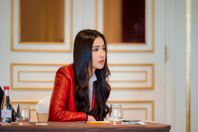 Mai Phương Thu&yacute; mặc giản dị tham gia lớp học cấp cứu, visual đỉnh chuẩn mỹ nh&acirc;n H&agrave; Th&agrave;nh - Ảnh 3.