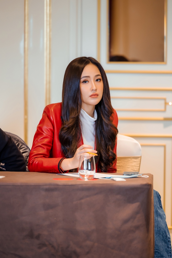 Mai Phương Thu&yacute; mặc giản dị tham gia lớp học cấp cứu, visual đỉnh chuẩn mỹ nh&acirc;n H&agrave; Th&agrave;nh - Ảnh 4.