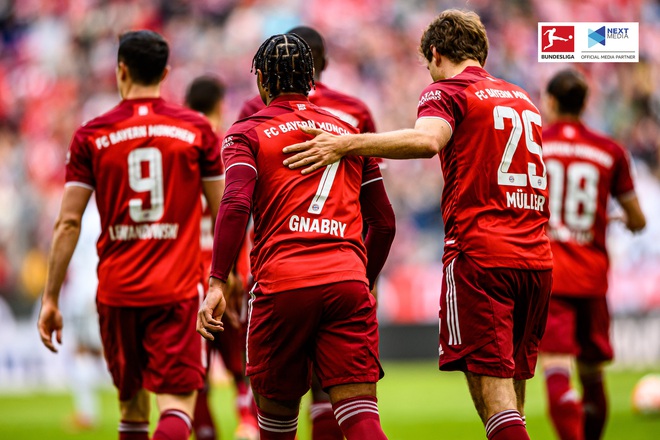 Bayern Munich thống trị lượt đi Bundesliga 2021/22 - Ảnh 1.