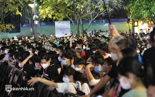 Chính thức: Tạm biệt năm cũ, 2022 đã đến rồi! - Ảnh 4.