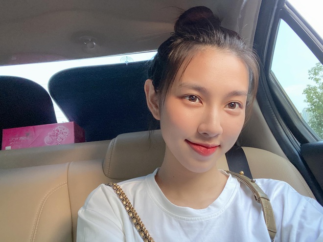 Bình thường Thùy Tiên đã makeup cực "bén", diện đủ thứ đồ hiểm hóc rồi thì bộ váy dạ hội kia có là chi đâu! - Ảnh 5. Bình thường Thùy Tiên đã makeup cực "bén", diện đủ thứ đồ hiểm hóc rồi thì bộ váy dạ hội kia có là chi đâu! - Ảnh 5.