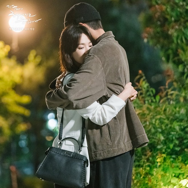 Rating Now, We Are Breaking Up thấp kỷ lục, Song Hye Kyo ngậm ngùi nhìn đàn em thăng hạng vượt bậc - Ảnh 2.