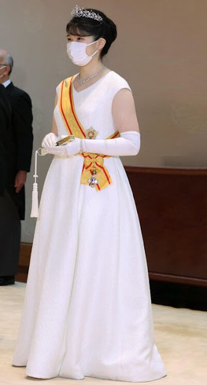 Công chúa Nhật Bản làm lễ trưởng thành: Xuất hiện rạng rỡ với vương miện đi mượn, từng chi tiết đều ngập tràn phong thái vương giả - Ảnh 8.