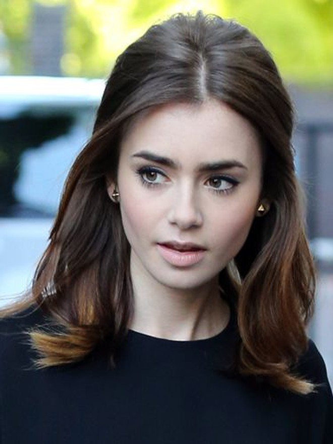 Thế gian vậy mà còn người như Lily Collins: Mắt tím, môi bầm, tóc lởm chởm mà vẫn đẹp lặng người - Ảnh 3.