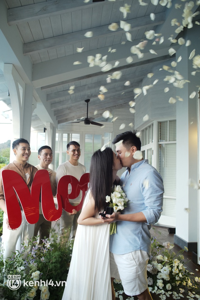 Thiếu gia tập đoàn may mặc sau khi "chốt đơn" với hot girl: Cô gái mà tôi phải lòng từ 15 năm trước, bây giờ đã có thể gọi em là vợ được rồi! - Ảnh 1. Thiếu gia tập đoàn may mặc sau khi "chốt đơn" với hot girl: Cô gái mà tôi phải lòng từ 15 năm trước, bây giờ đã có thể gọi em là vợ được rồi! - Ảnh 1.