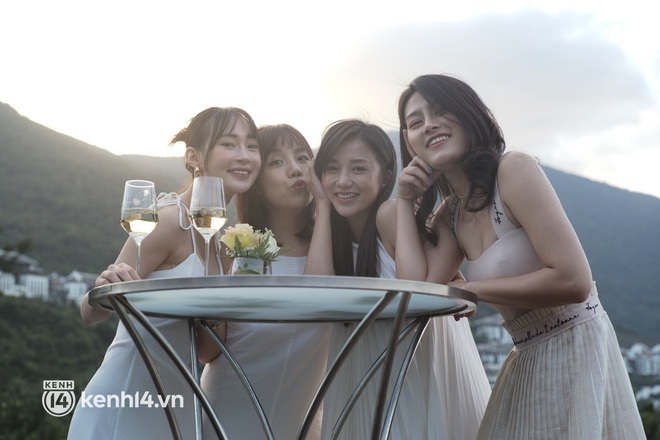 Chùm ảnh ĐỘC QUYỀN buổi cầu hôn của Salim và bạn trai thiếu gia: Cái kết vỡ oà cho thiếu gia 15 năm yêu đơn phương 1 hot girl - Ảnh 3. Chùm ảnh ĐỘC QUYỀN buổi cầu hôn của Salim và bạn trai thiếu gia: Cái kết vỡ oà cho thiếu gia 15 năm yêu đơn phương 1 hot girl - Ảnh 3.
