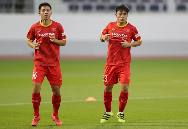 NÓNG: Chủ nhà quay xe, một cầu thủ Việt Nam kịp sang Singapore dự AFF Cup 2020 - Ảnh 1.