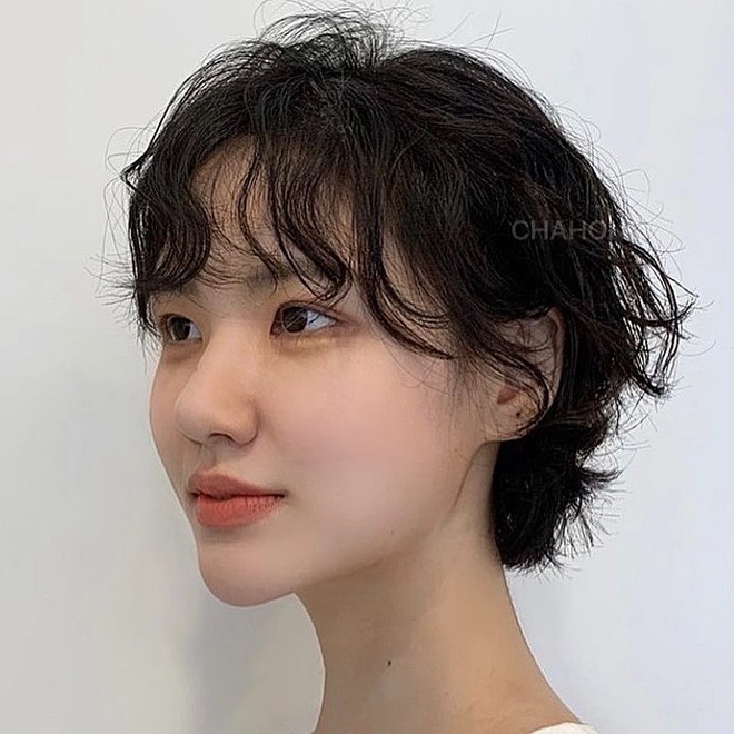 Có đến 4 phiên bản tóc mái bằng đang hot tại các salon Hàn, kiểu nào cũng xinh yêu và trẻ trung hết cỡ - Ảnh 3.