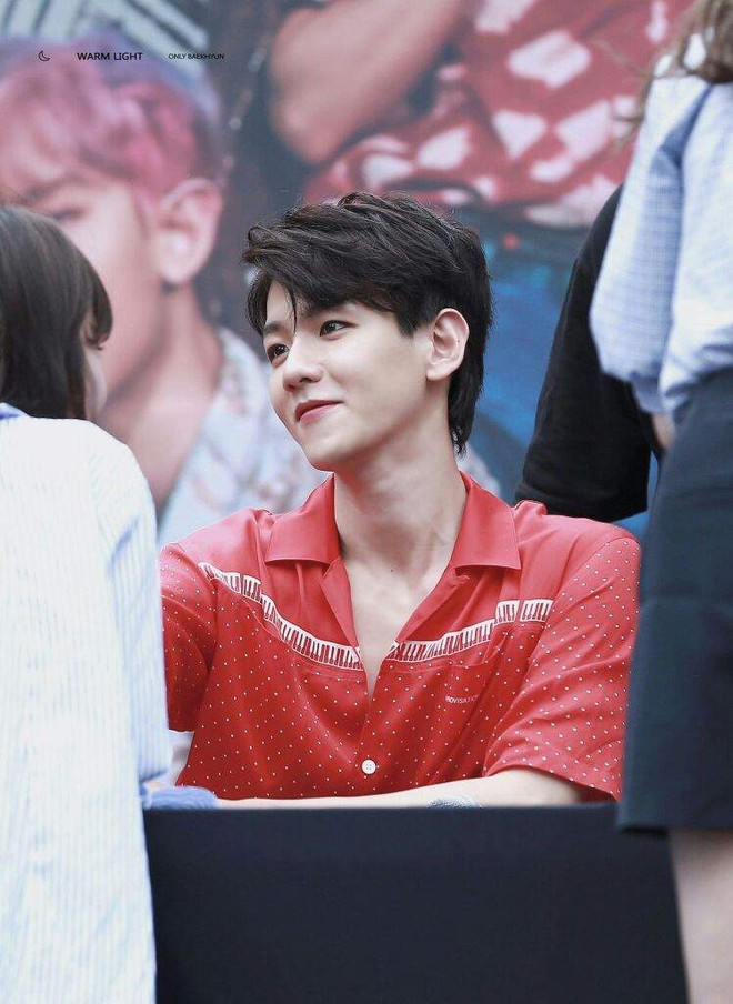 T&igrave;m ra nam idol c&oacute; tr&iacute; nhớ tốt nhất Kpop, Knet phục s&aacute;t đất khi nghe được c&acirc;u chuyện kiểm chứng tại fansign - Ảnh 4.