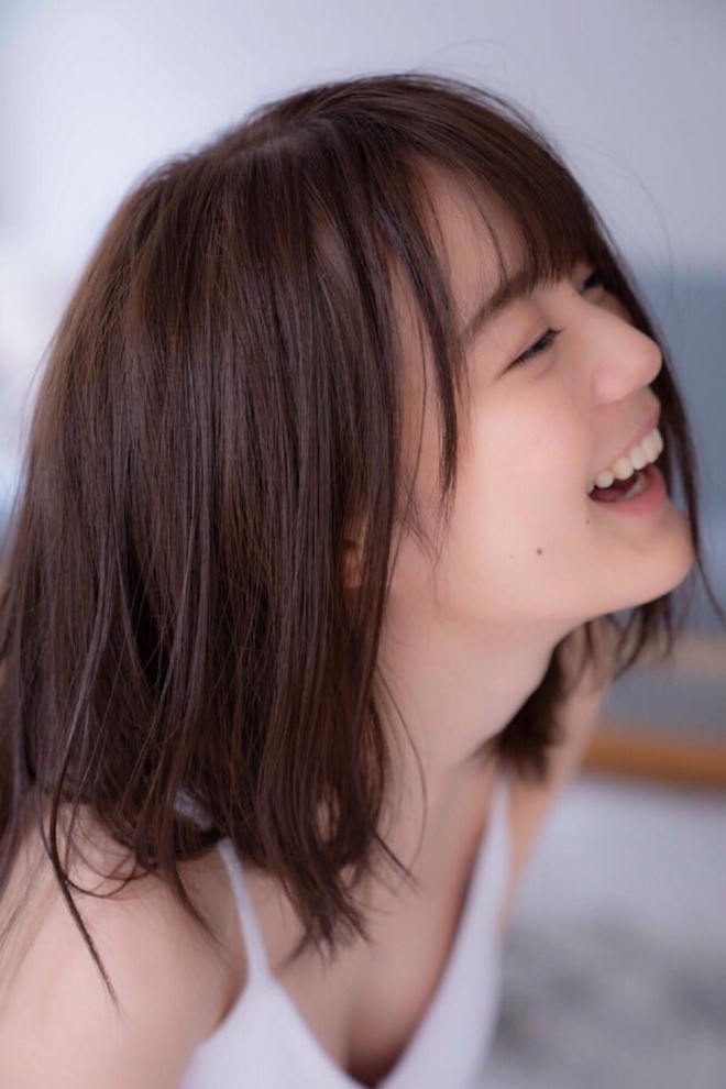 Môi có nứt nẻ, bong tróc mấy cũng đừng liếm, hãy làm 5 bước hiệu quả để sở hữu môi xinh đón xuân nhé - Ảnh 1. Môi có nứt nẻ, bong tróc mấy cũng đừng liếm, hãy làm 5 bước hiệu quả để sở hữu môi xinh đón xuân nhé - Ảnh 1.