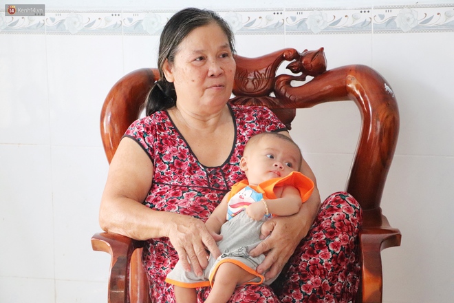 Tết mới của người mẹ khờ đẻ nhiều con ở Trà Vinh: Em vẫn đi bán vé số, không dám tiêu số tiền mọi người giúp đỡ - Ảnh 7.