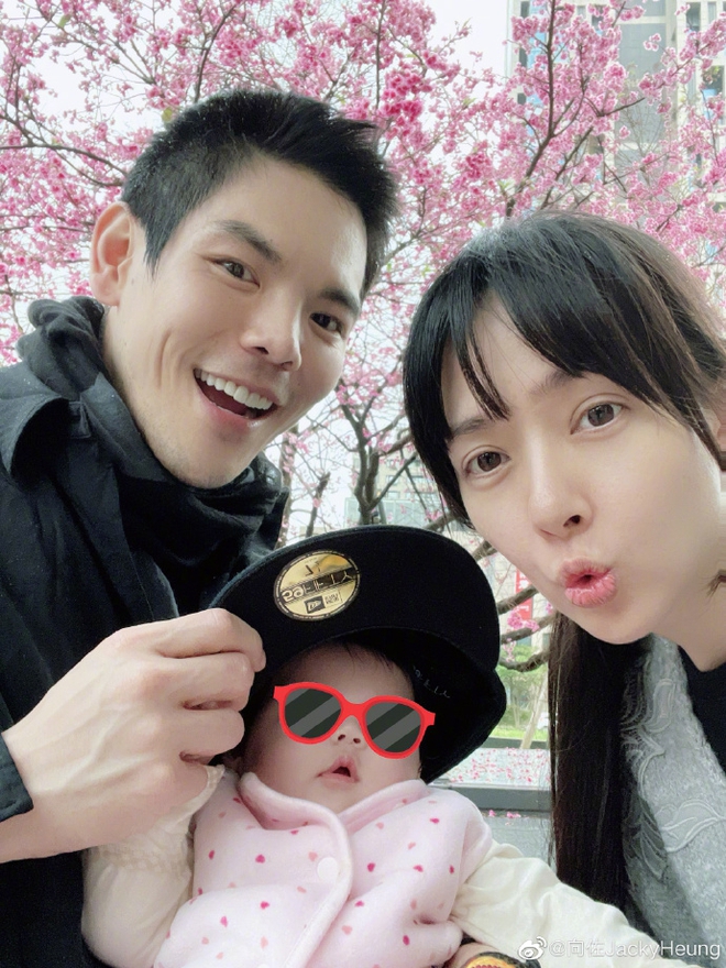 Cbiz nhộn nhịp đón Valentine: Dương Thừa Lâm phát cẩu lương, Angela Baby đáng ngờ, 1 cặp tuyên bố chia tay - Ảnh 10.