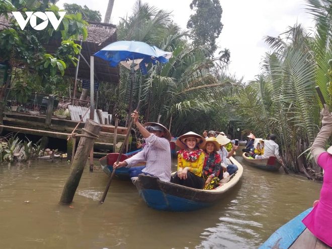 Du lịch Tết cổ truyền đ&igrave;u hiu, doanh nghiệp v&agrave; hộ kinh doanh thất thu - Ảnh 1.