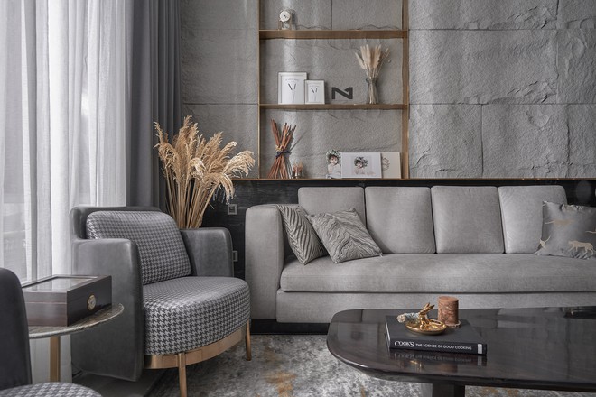 Villa 2 mặt tiền decor có khác: Ngoài hiên phủ cây xanh, bên trong càng hút mắt với phòng khách và bếp hiện đại - Ảnh 2.