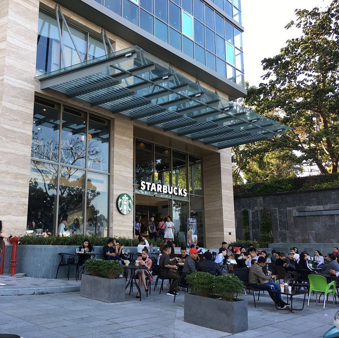 Starbucks Việt Nam thông báo đóng cửa hàng loạt cửa hàng ở Hà Nội, riêng Sài Gòn phải áp dụng cách phục vụ đặc biệt - Ảnh 4.