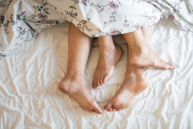 Giải ngố 18 : Nữ giới ham muốn nhất khi nào? Ngoài thời điểm này, phụ nữ ham muốn quá cao có thể là bệnh - Ảnh 3. Giải ngố 18 : Nữ giới ham muốn nhất khi nào? Ngoài thời điểm này, phụ nữ ham muốn quá cao có thể là bệnh - Ảnh 3.