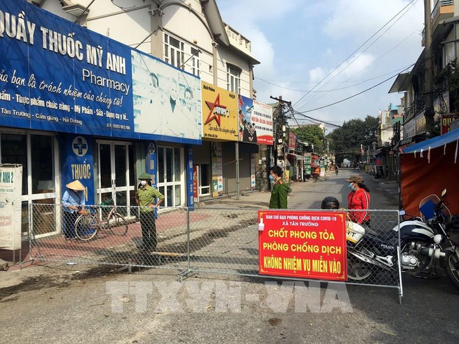 Thực hiện gấp 5 nhiệm vụ cấp b&aacute;ch tại t&acirc;m dịch Cẩm Gi&agrave;ng - Ảnh 1.