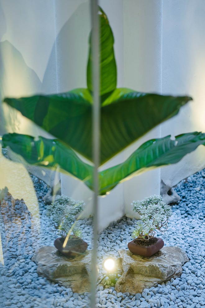 Ngôi nhà được cải tạo theo phong cách Viên lâm Á Đông: Ít đồ đạc, ít trang trí và ít màu sắc, sáng thoáng đặt làm đầu - Ảnh 19.