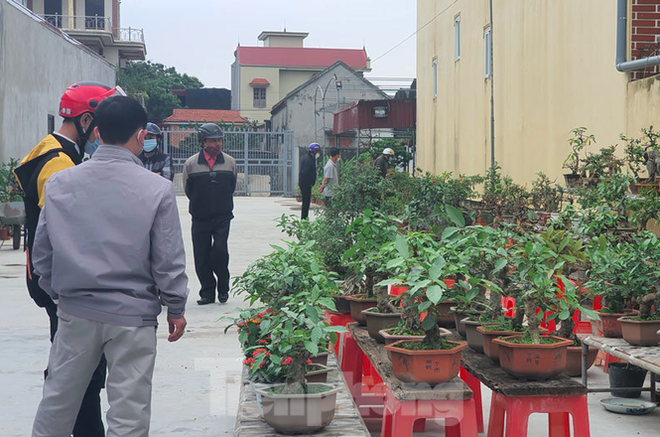 Đ&oacute;ng cửa chợ Viềng, người d&acirc;n vẫn nườm nượp đổ về cầu may - Ảnh 7.