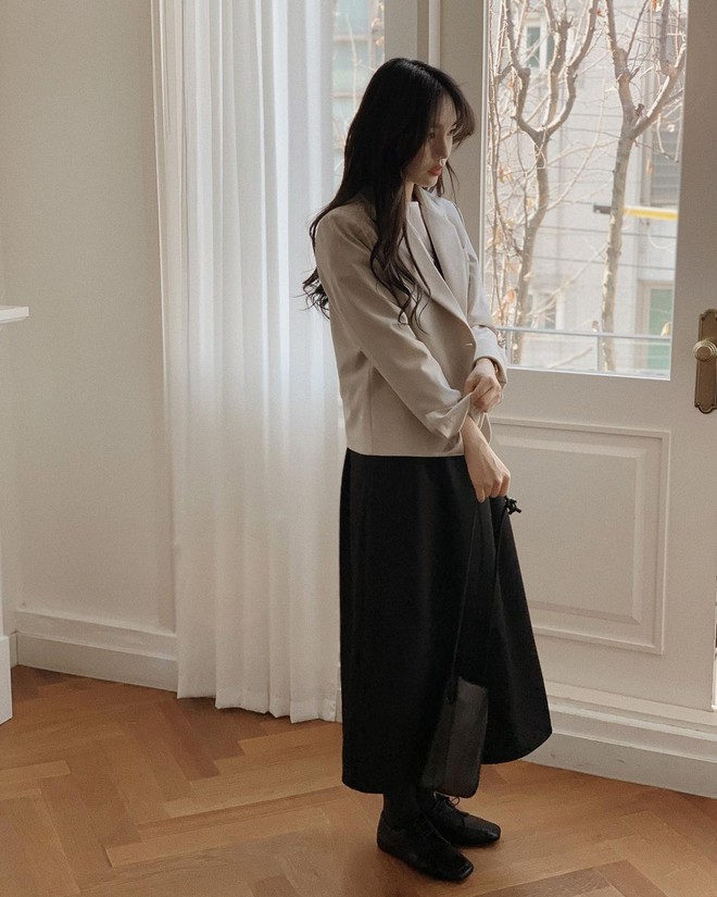 Giấu tiệt vòng 2 “phì nhiêu” sau Tết với những kiểu đồ giúp che bụng thần thánh - Ảnh 2.