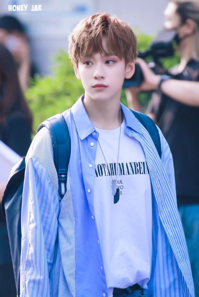 Center tin đồn của Thanh Xuân Có Bạn 3: Cựu thí sinh Produce X 101, được Lisa theo dõi và trầm trồ khi biểu diễn - Ảnh 1.