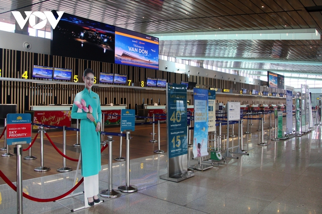 Quảng Ninh sẵn sàng các điều kiện để sân bay Vân Đồn hoạt động trở lại - Ảnh 1.