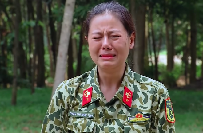 Nam Thư, Khánh Vân bật khóc khi chứng kiến màn biểu diễn khí công nguy hiểm tại Sao Nhập Ngũ - Ảnh 9.