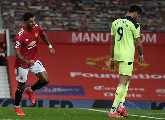 Marcus Rashford tỏa sáng giúp MU hạ Newcastle và nuôi hy vọng bám đuổi Man City - Ảnh 1.