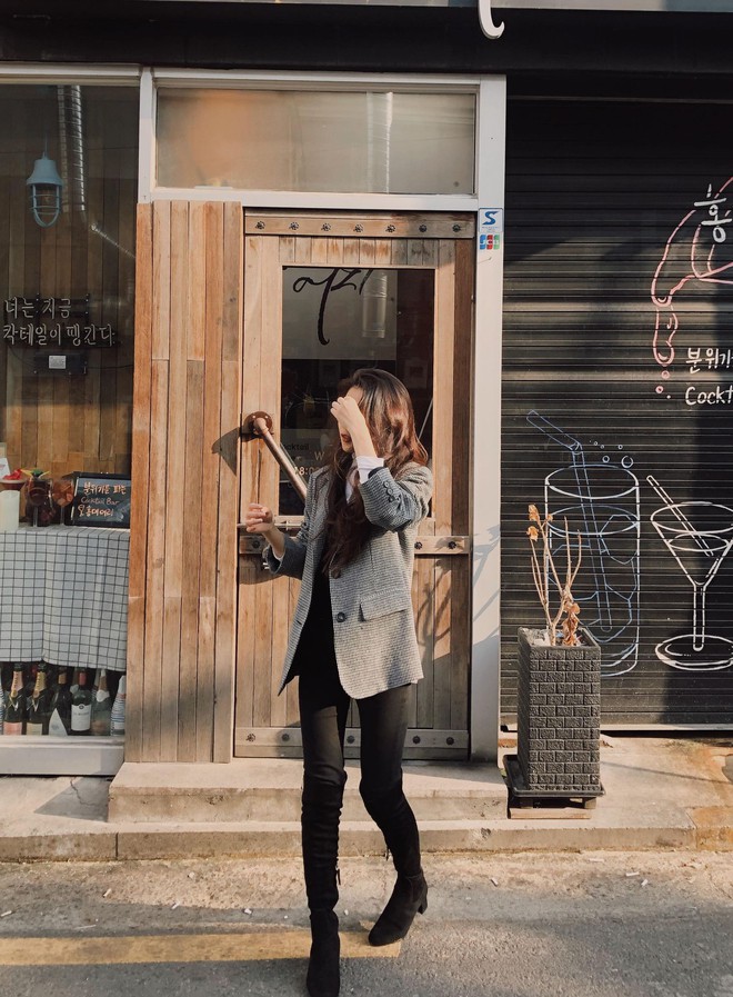 Nhận ra blazer là &quot;chân ái&quot;, cô bạn ăn diện mỗi ngày chất như fashionista Hàn, ảnh street style đẹp như tạp chí - Ảnh 3.