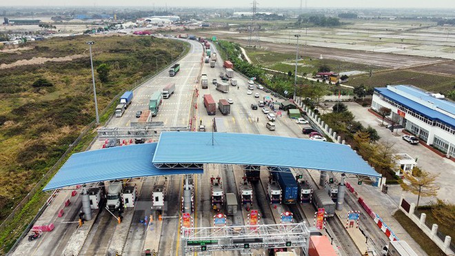 Xe tải, container nối đu&ocirc;i h&agrave;ng km tr&ecirc;n cao tốc H&agrave; Nội - Hải Ph&ograve;ng chờ khai b&aacute;o y tế - Ảnh 5.