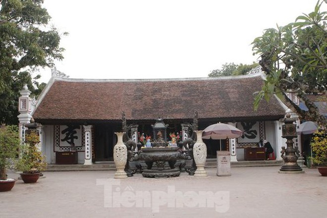 Lần đầu ti&ecirc;n đền Trần vắng nhất trong hơn 30 năm qua, ph&aacute;t ấn theo c&aacute;ch đặc biệt - Ảnh 1.