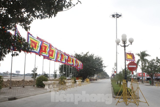 Lần đầu ti&ecirc;n đền Trần vắng nhất trong hơn 30 năm qua, ph&aacute;t ấn theo c&aacute;ch đặc biệt - Ảnh 3.