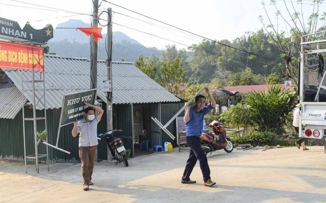 Dỡ bỏ phong tỏa 2 bản ở Điện Biên liên quan đến bệnh nhân 1972 - Ảnh 1.