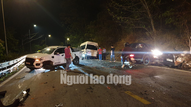 Tai nạn liên hoàn trên đèo Bảo Lộc, nhiều người bị thương - Ảnh 5.