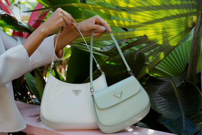 Hậu "lời nguyền đại sứ", Prada vẫn hot ầm ầm nhờ chiếc túi lấy lòng mỹ nhân khắp nơi, sao nữ Việt dùng cũng siêu nhiều - Ảnh 3.